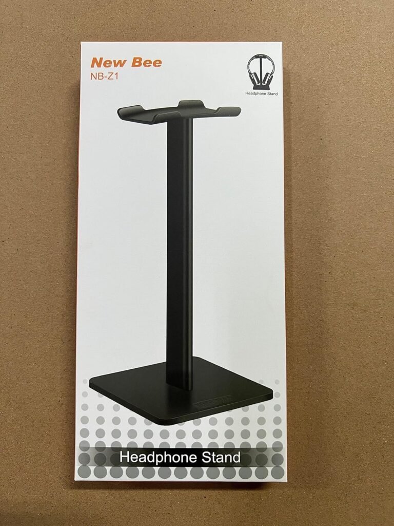 Empaque de soporte para auriculares New Bee NB-Z1 en fondo marrón